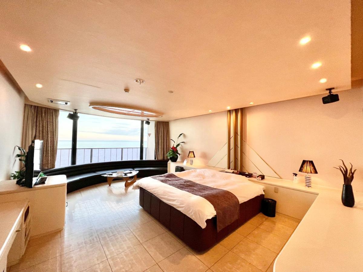 Sky Bali Style Beppu, Resort Love Hotel Exterior photo